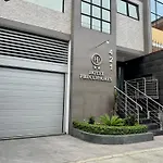 Hotel Precursores