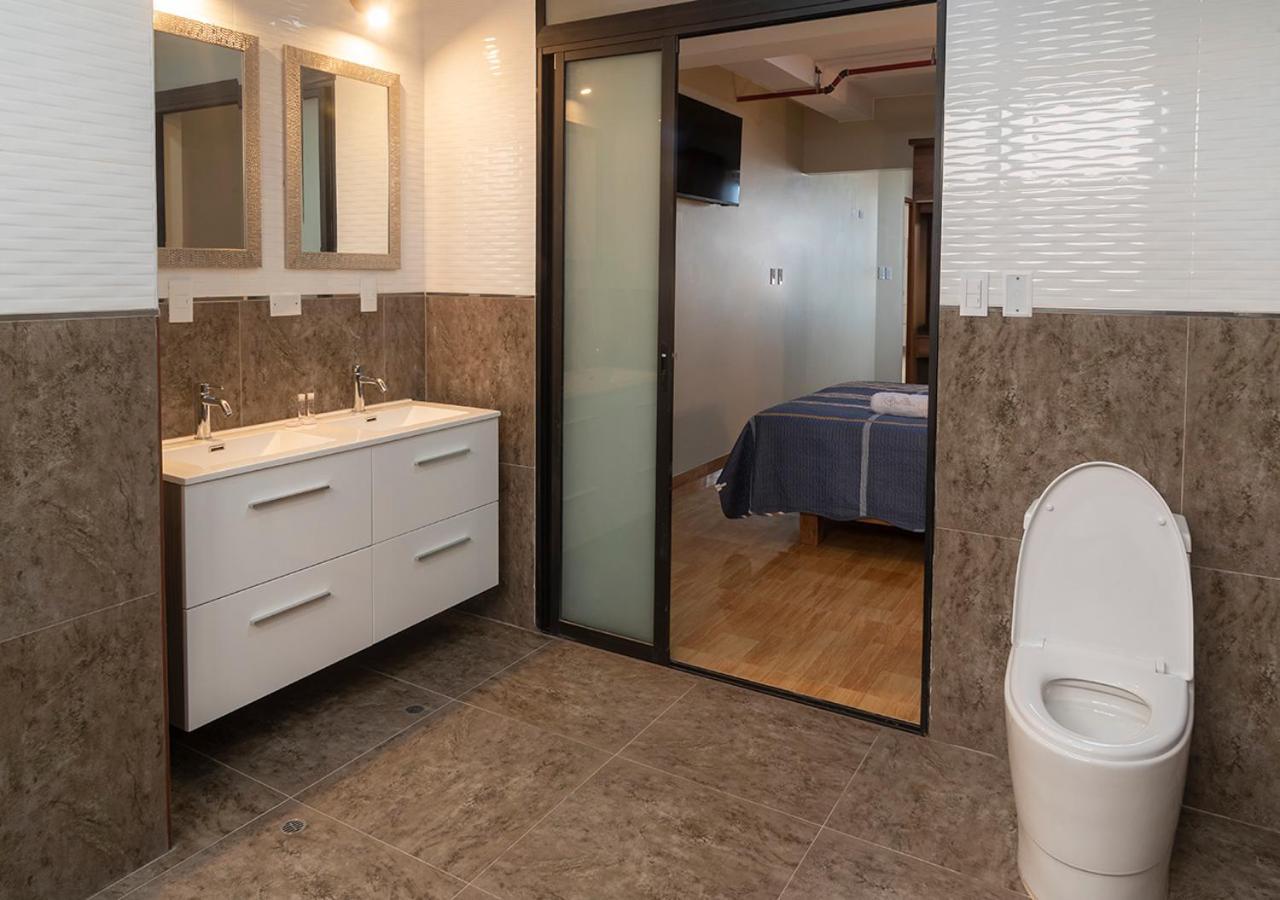Precursores Hotel Lima