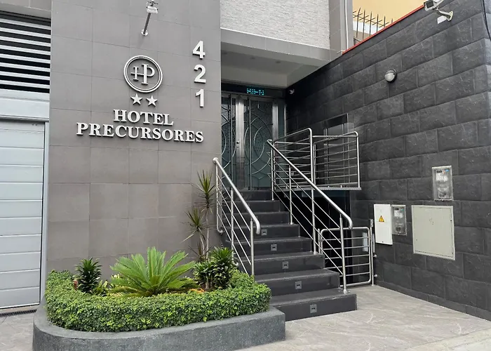 Hotel Precursores