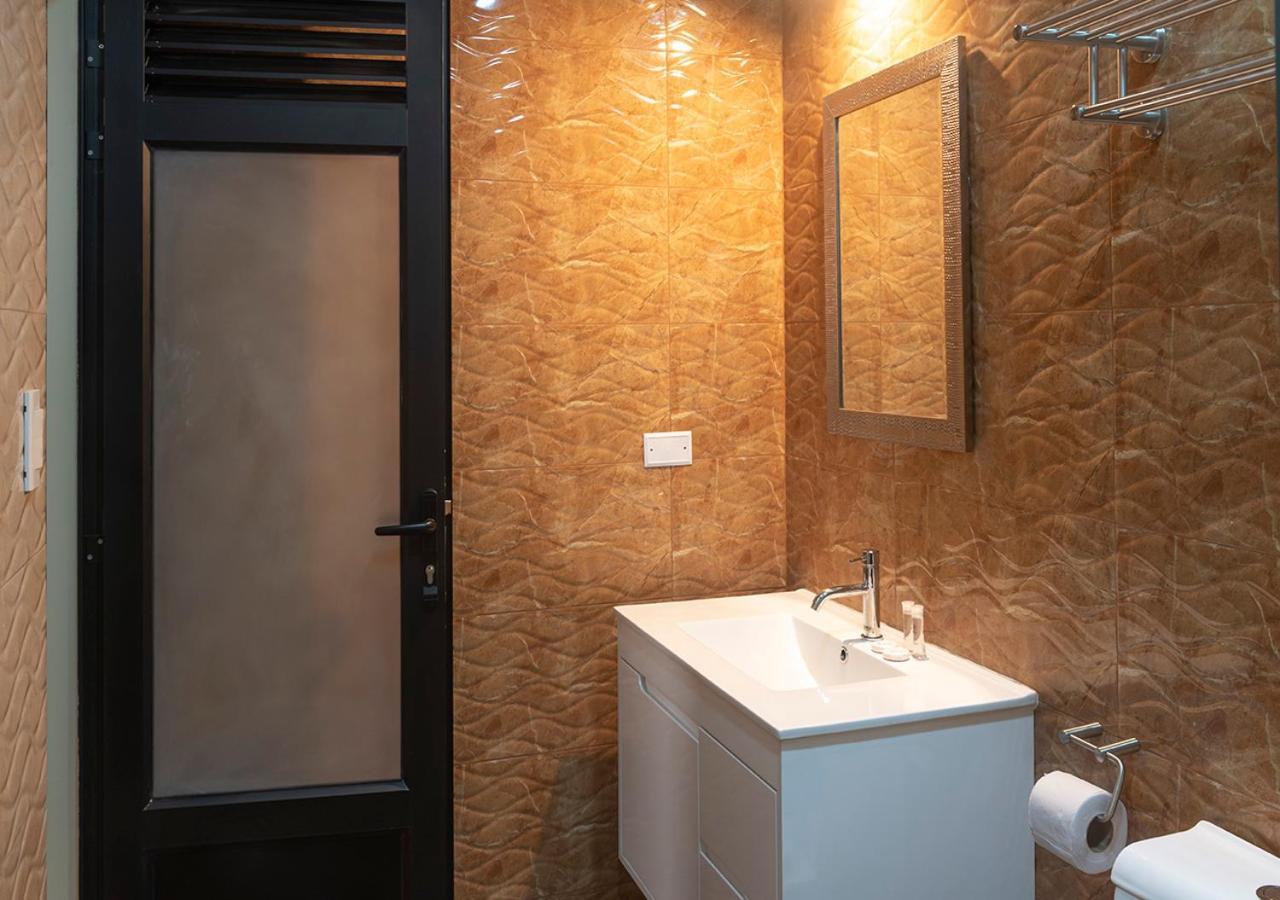 Precursores Hotel Lima