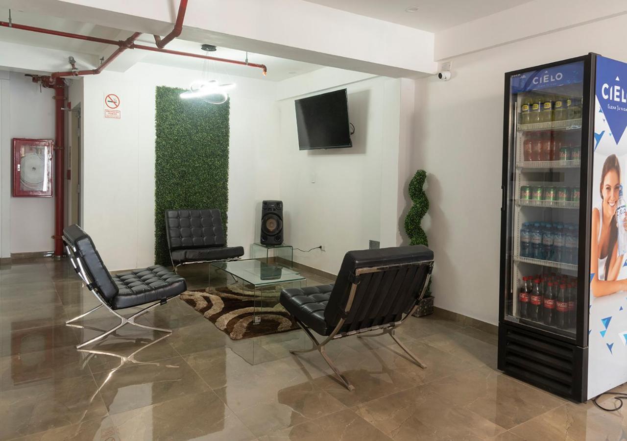 Hotel Precursores 2*