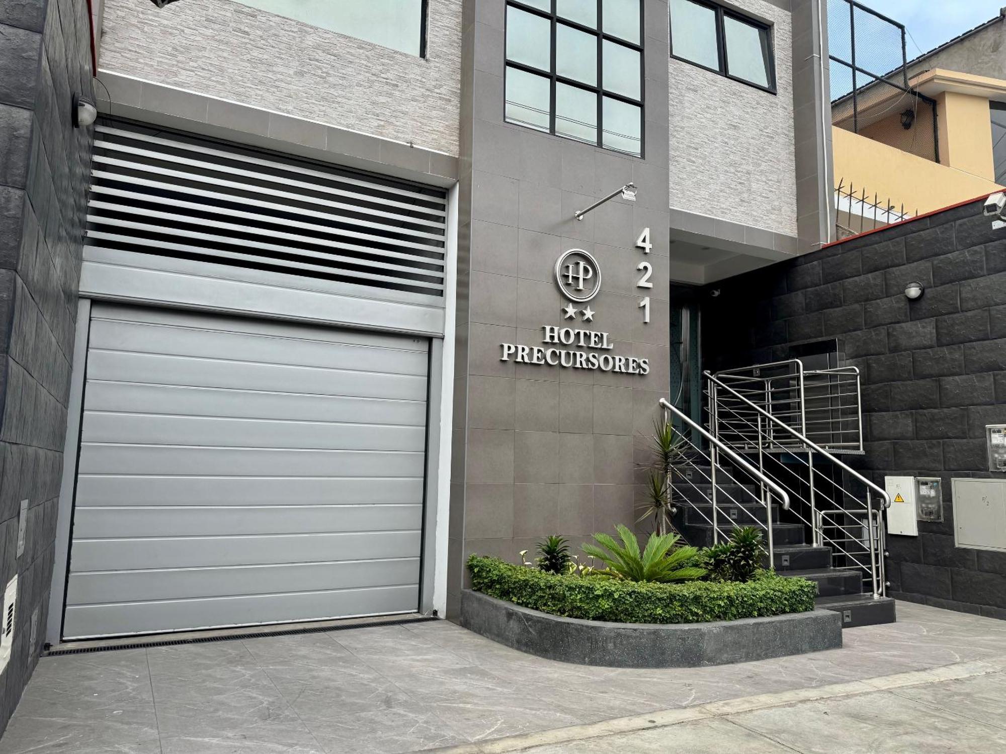 Precursores 2* Lima